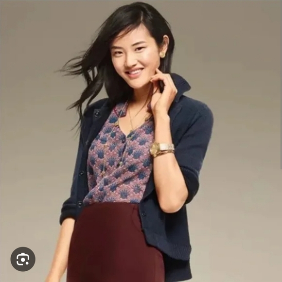 NWOT! CABI TOP - SLEEVELESS FAN BLOUSE, SMALL - Picture 1 of 10